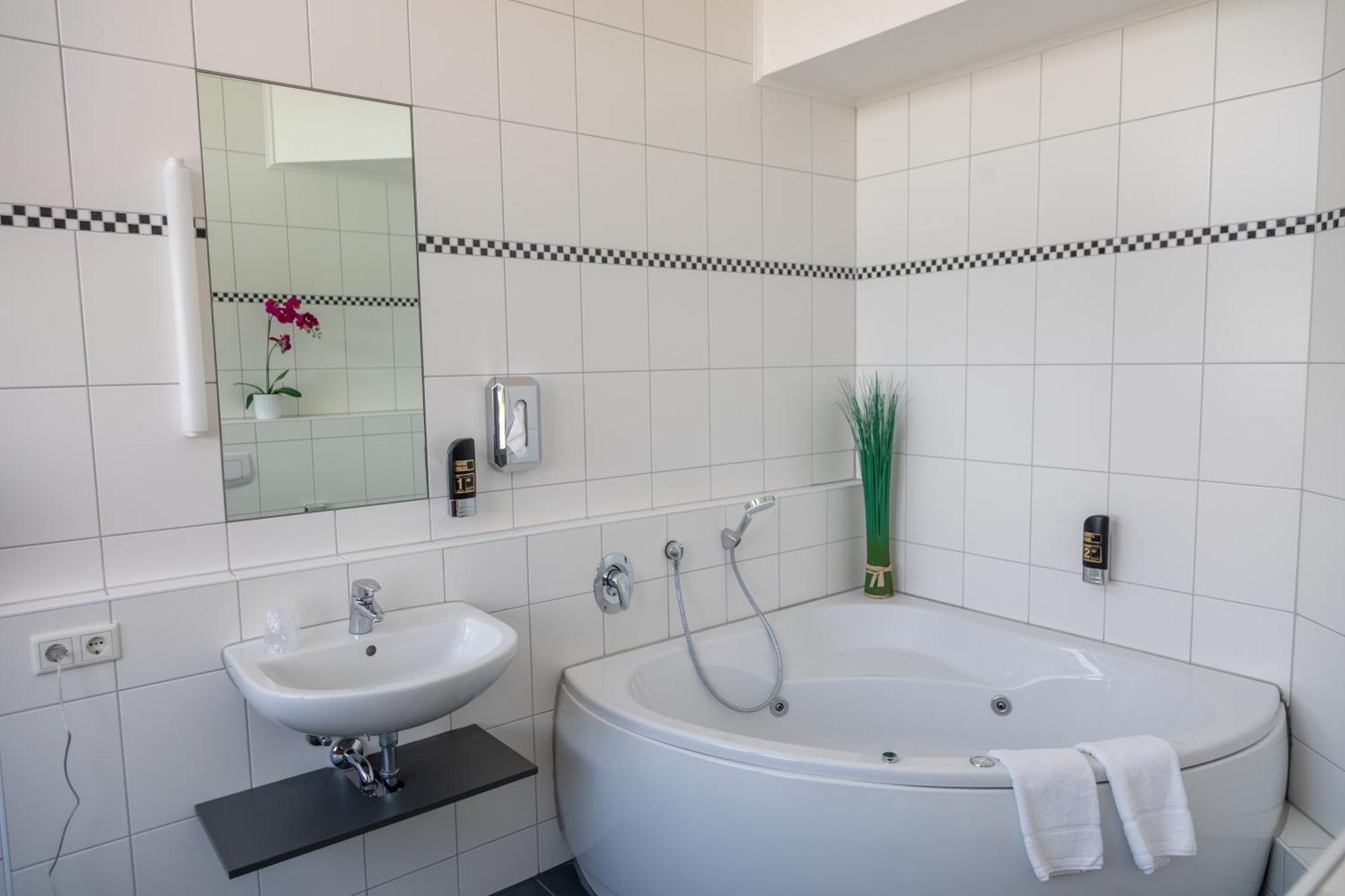 Auszeit Das Hotel Asbach-Baeumenheim 외부 사진